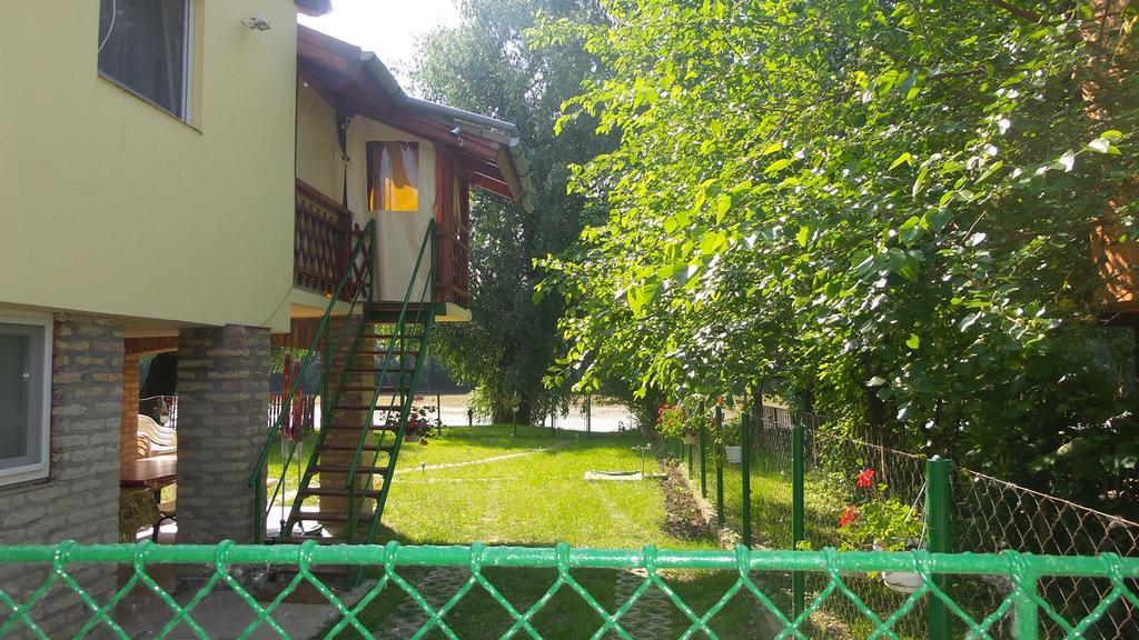 Tiszavirág Vendégház Szeged Exterior foto